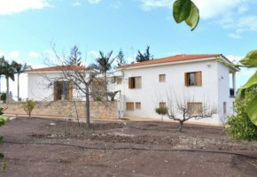 Bungalow For Sale  in  Sea Caves - St.George