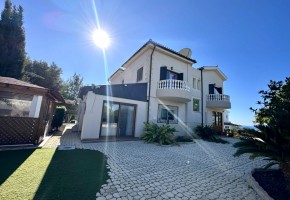 Detached Villa For Sale  in  Aphrodite Hills