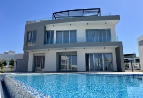 Detached Villa For Sale in Yeroskipou, Paphos - SL23789