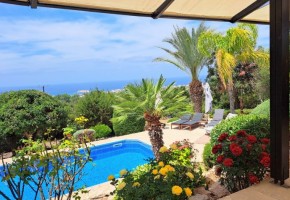 Detached Villa For Sale  in  Peyia