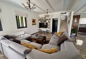 Detached Villa For Sale  in  Peyia