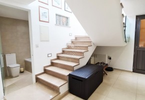 Detached Villa For Sale  in  Pano Arodes