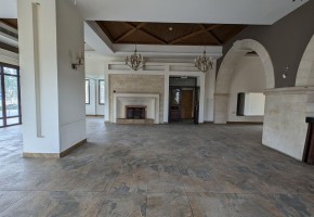 Building For Sale  in  Tombs of the Kings