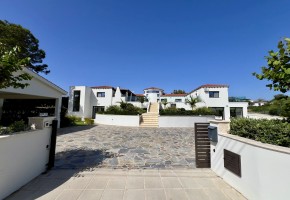 Detached Villa For Sale  in  Sea Caves - St.George