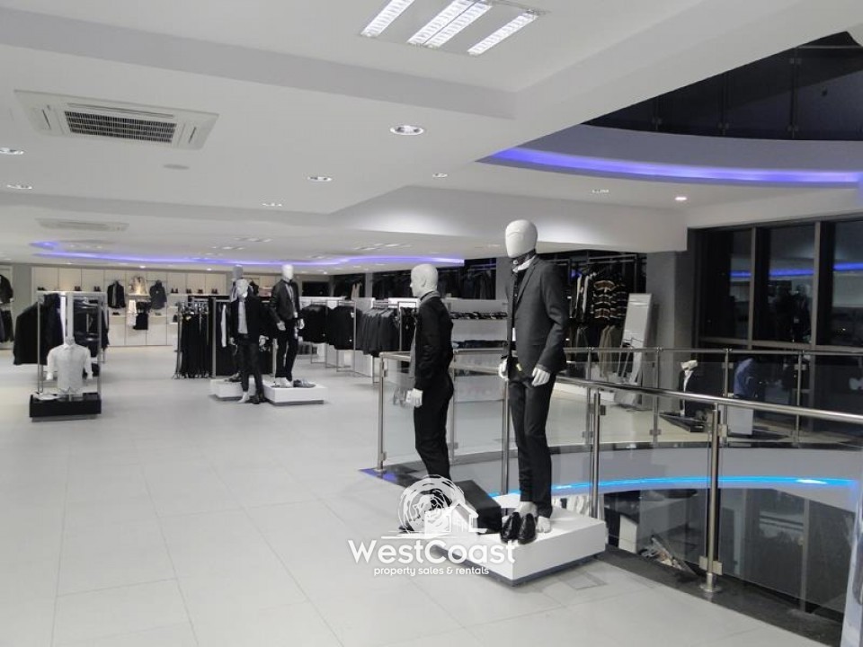 Building For Rent  in  Pano Paphos - Up Town