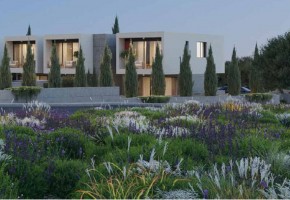 Town House For Sale  in  Tombs of the Kings