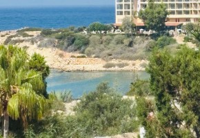 Detached Villa For Sale  in  Coral Bay