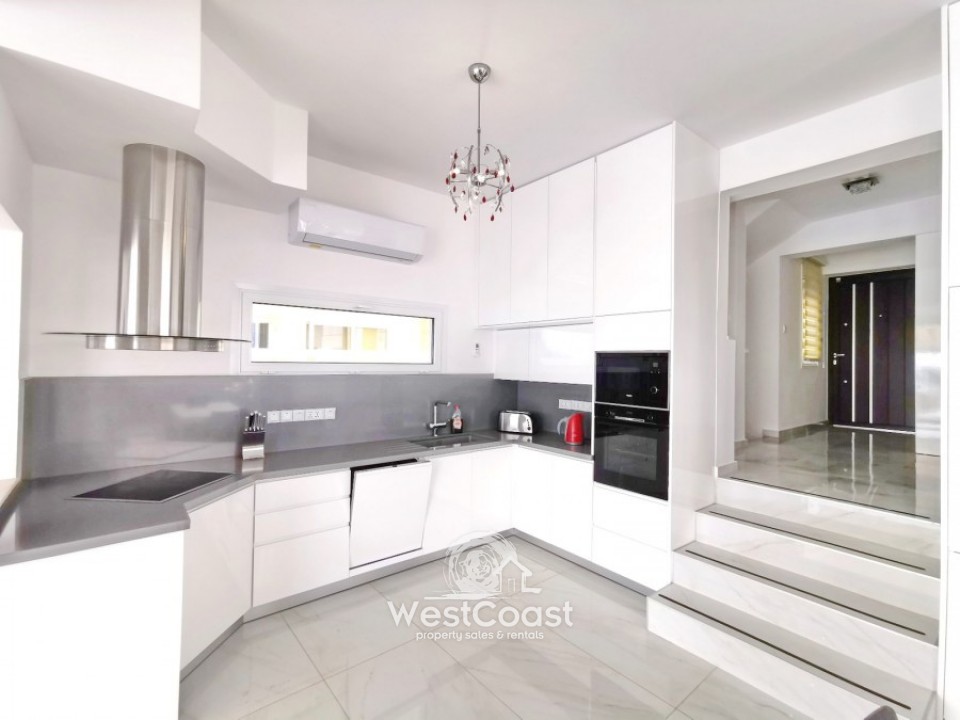 Detached Villa For Sale  in  Coral Bay