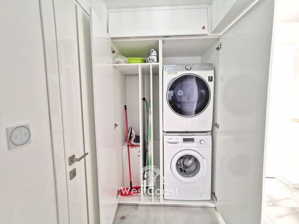 Detached Villa For Sale  in  Coral Bay