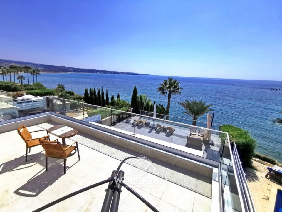 Detached Villa For Sale  in  Coral Bay