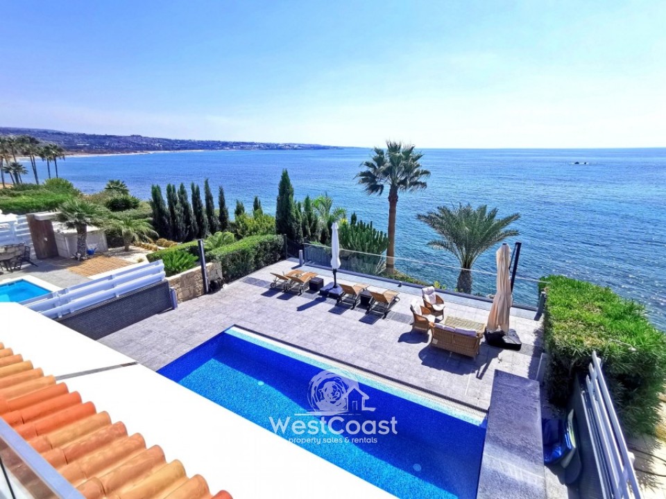 Detached Villa For Sale  in  Coral Bay