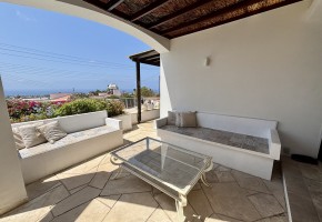 Bungalow For Sale  in  Peyia
