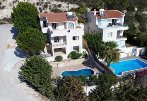 Detached Villa For Sale in Tala, Paphos - SL23984