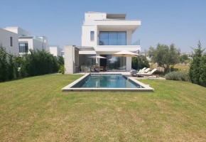 Detached Villa For Sale  in  Yeroskipou