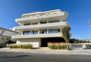 Penthouse For Sale  in  Kato Paphos
