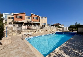 Detached Villa For Sale in Tala, Paphos - SL23997