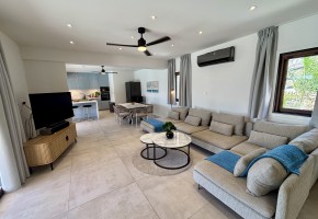 Detached Villa For Sale  in  Peyia