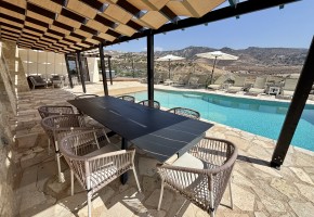 Detached Villa For Sale  in  Peyia