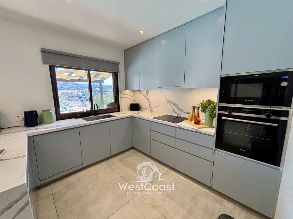 Detached Villa For Sale  in  Peyia