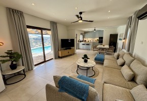 Detached Villa For Sale  in  Peyia