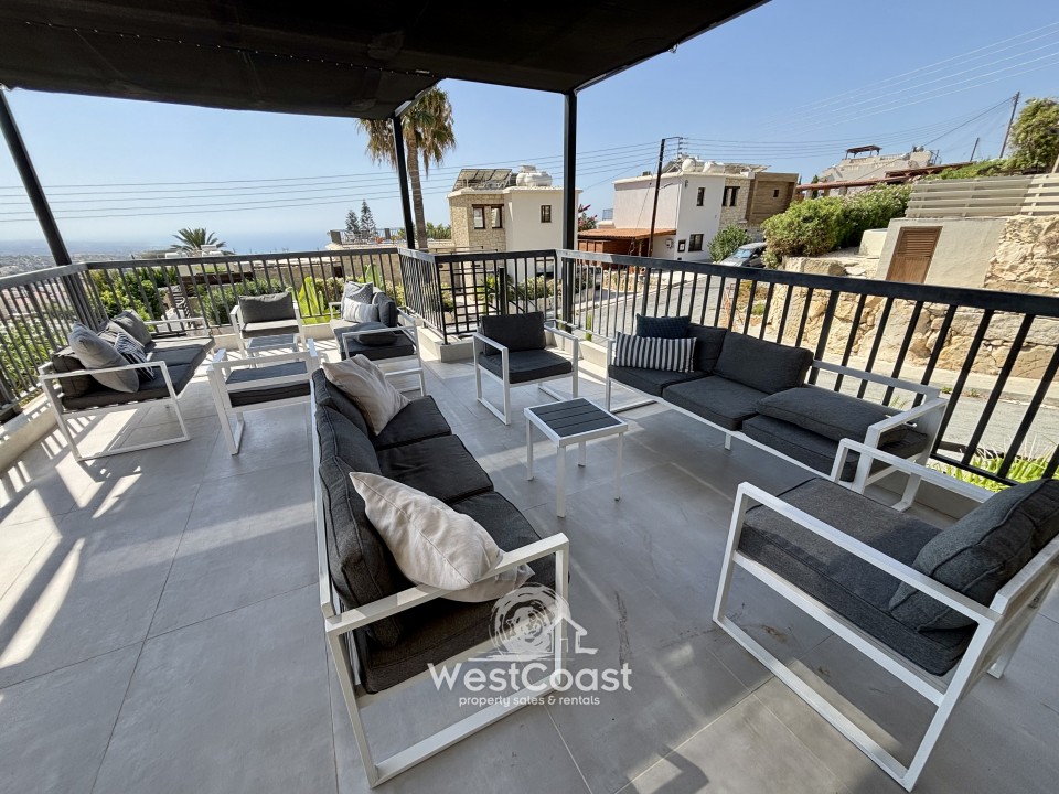 Detached Villa For Sale  in  Peyia