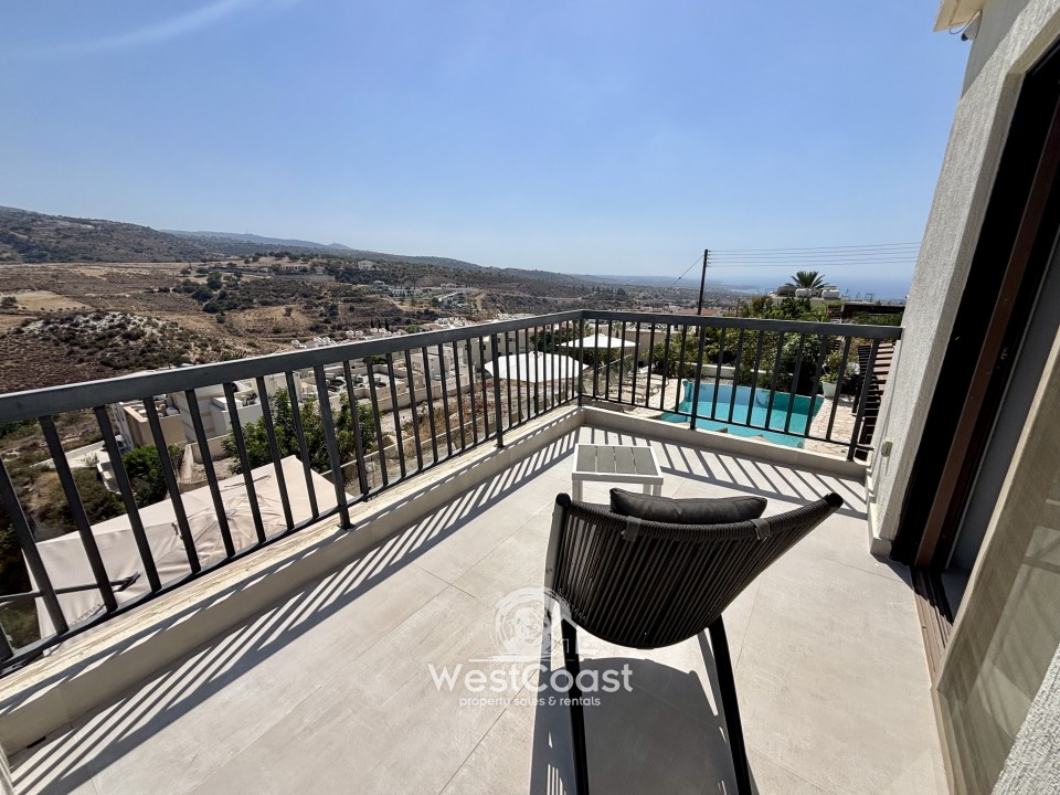 Detached Villa For Sale  in  Peyia