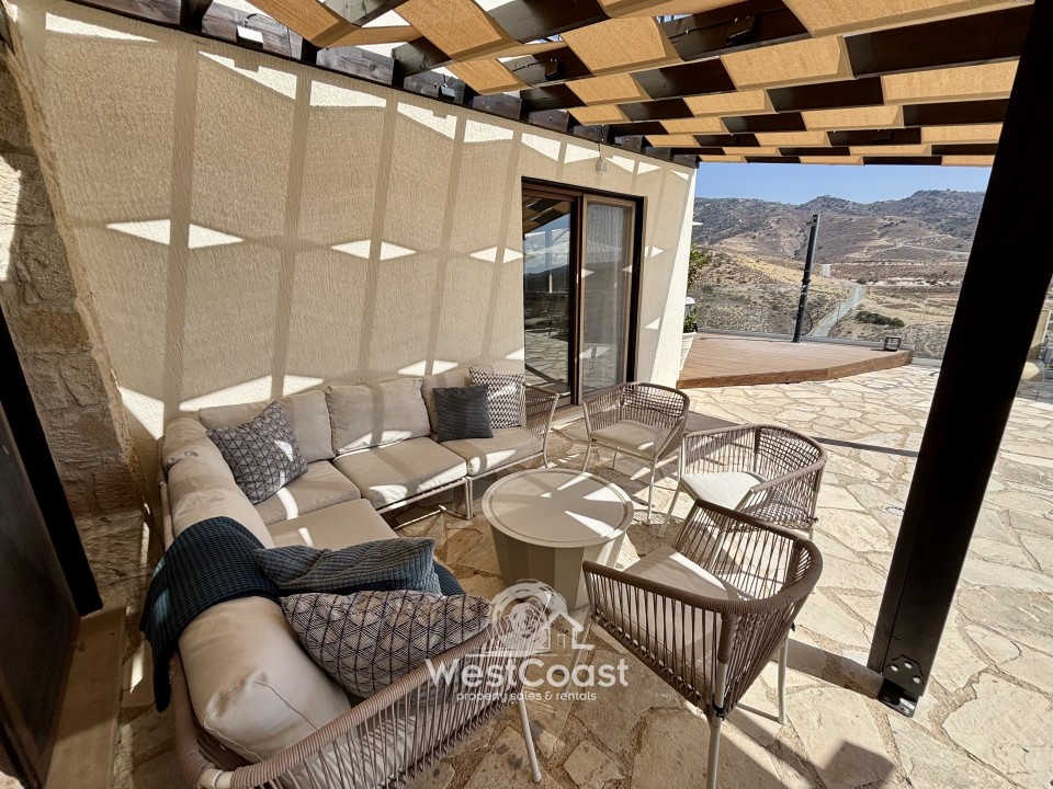 Detached Villa For Sale  in  Peyia