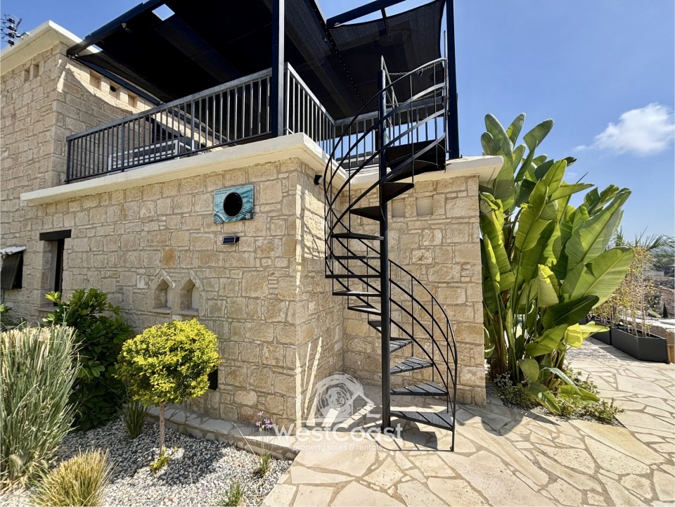 Detached Villa For Sale  in  Peyia