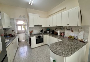 Detached Villa For Sale  in  Peyia