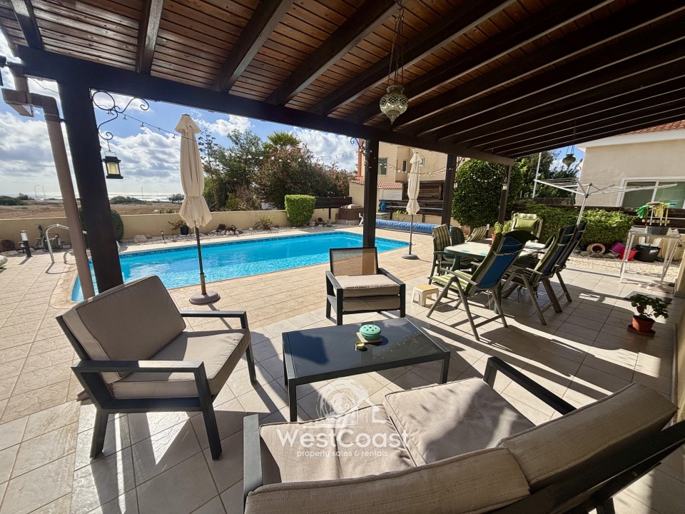 Detached Villa For Sale  in  Peyia