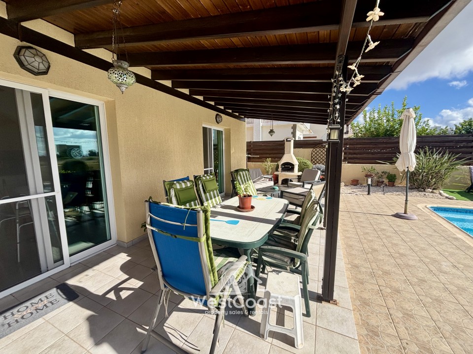 Detached Villa For Sale  in  Peyia