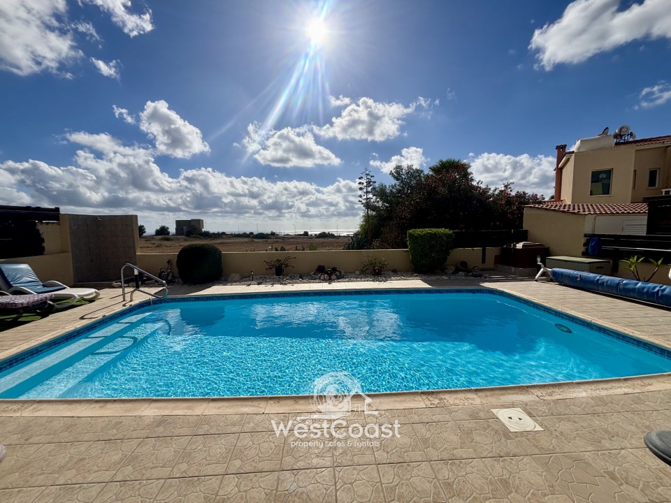 Detached Villa For Sale  in  Peyia