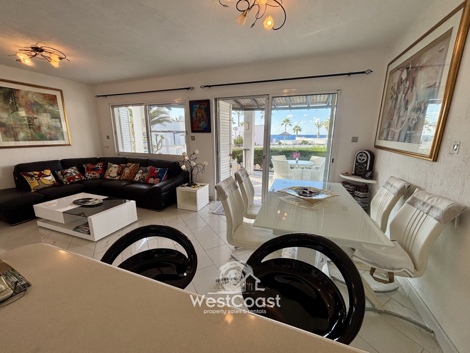 Detached Villa For Sale  in  Chloraka