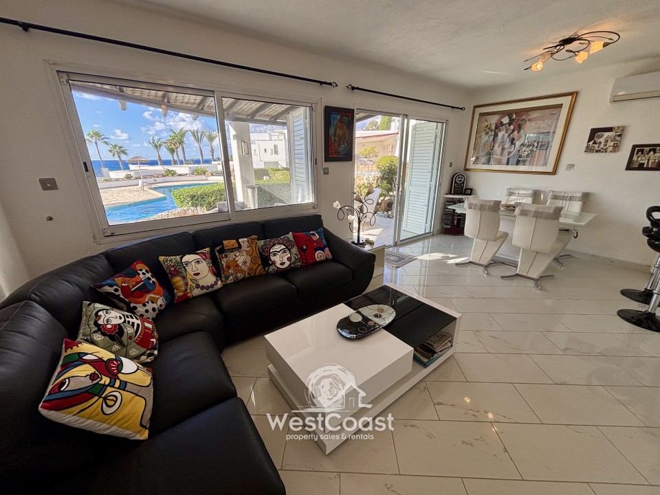 Detached Villa For Sale  in  Chloraka