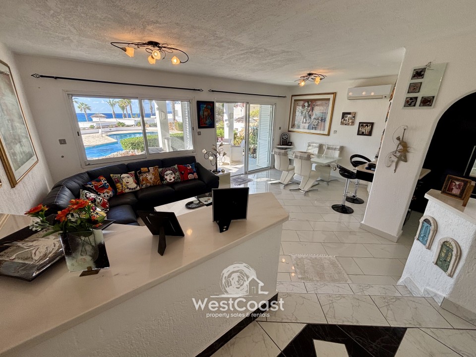 Detached Villa For Sale  in  Chloraka