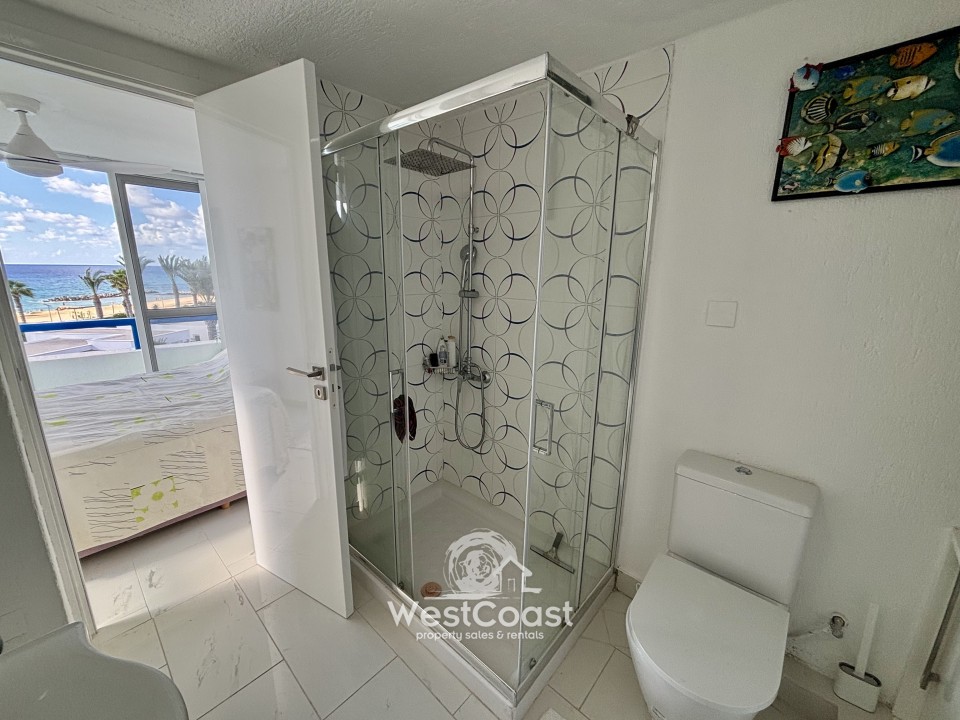 Detached Villa For Sale  in  Chloraka