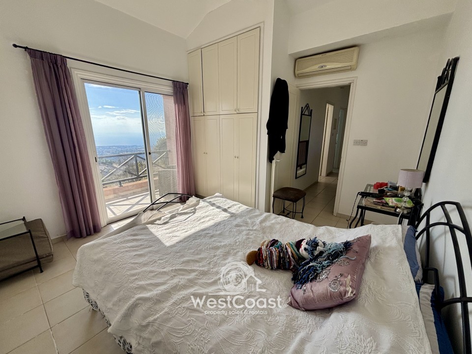 Detached Villa For Sale  in  Tsada