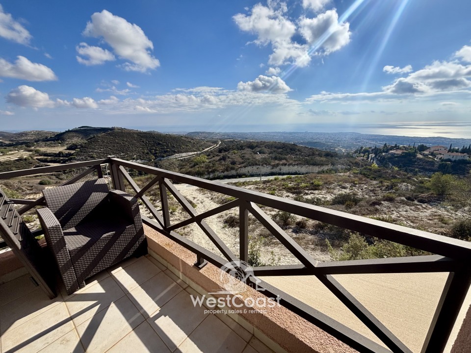 Detached Villa For Sale  in  Tsada