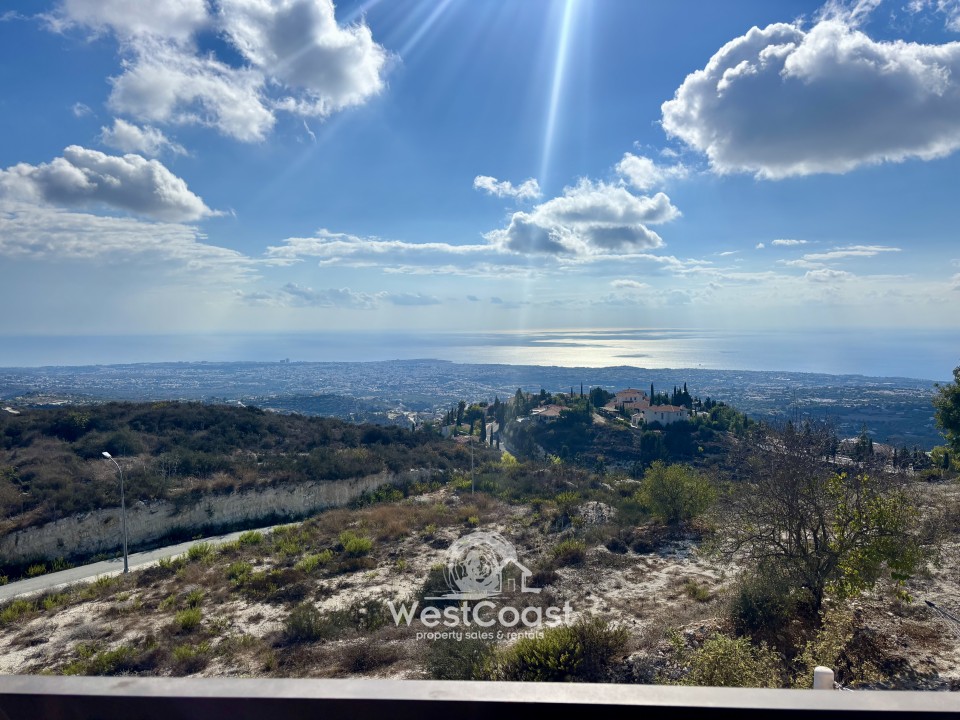 Detached Villa For Sale  in  Tsada