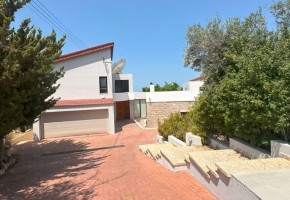 Detached Villa For Sale  in  Yeroskipou