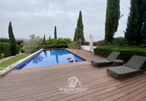 Detached Villa For Rent  in  Latchi