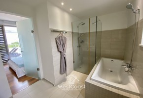 Detached Villa For Rent  in  Latchi