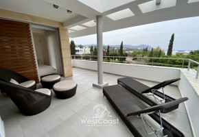 Detached Villa For Rent  in  Latchi