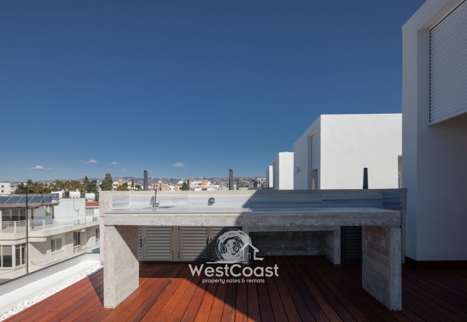 Detached Villa For Sale  in  Exo Vrisi