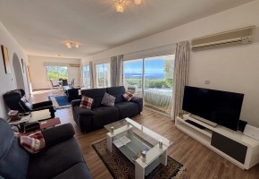 Detached Villa For Sale  in  Peyia