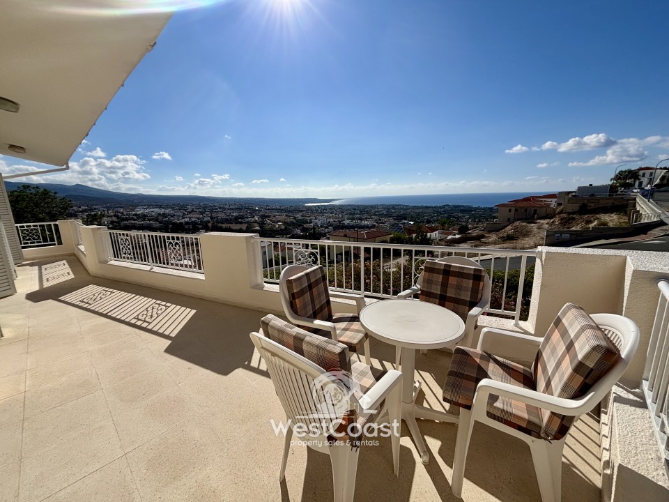 Detached Villa For Sale  in  Peyia