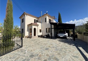 Detached Villa For Sale  in  Peristerona