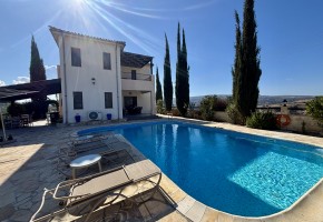 Detached Villa For Sale  in  Peristerona