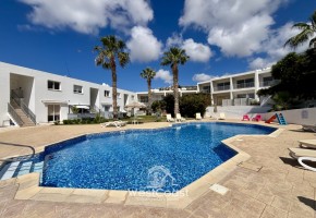 Apartment For Sale  in  Peyia