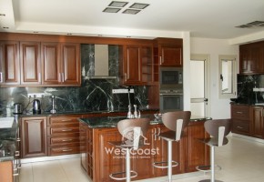Detached Villa For Rent  in  Sea Caves - St.George